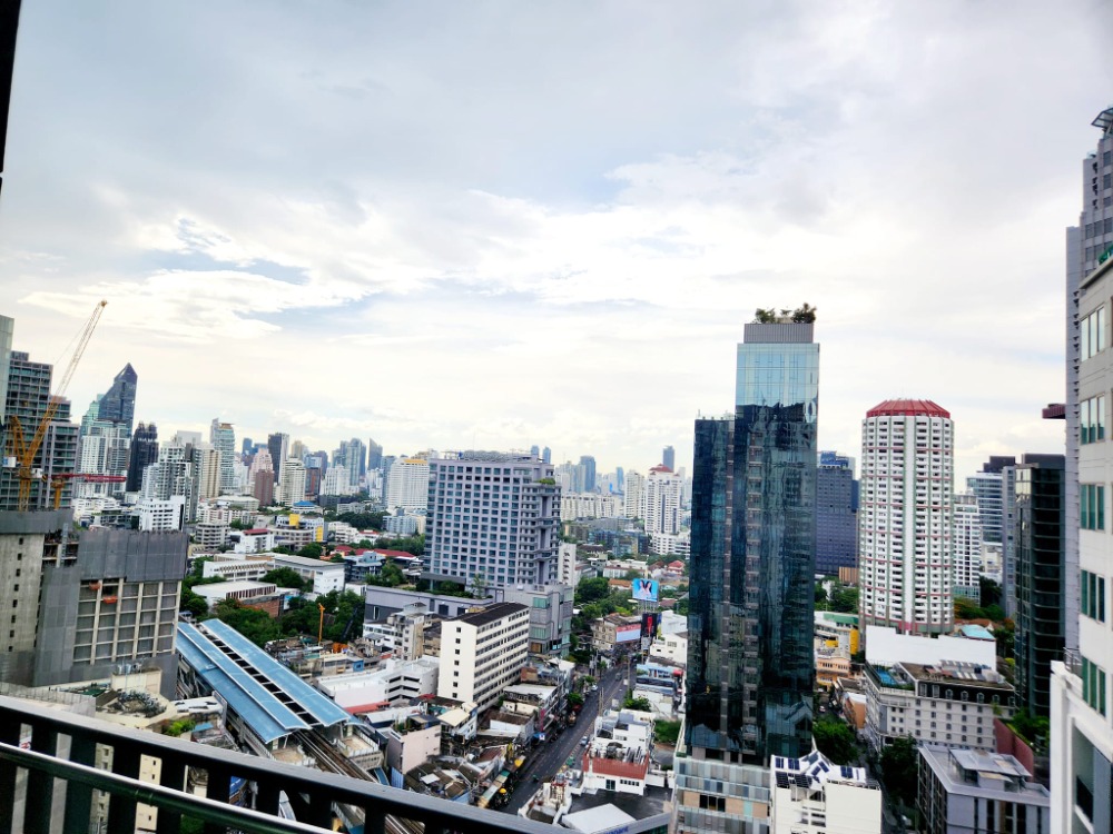 สิริ แอท สุขุมวิท SIRI​ AT SUKHUMVIT