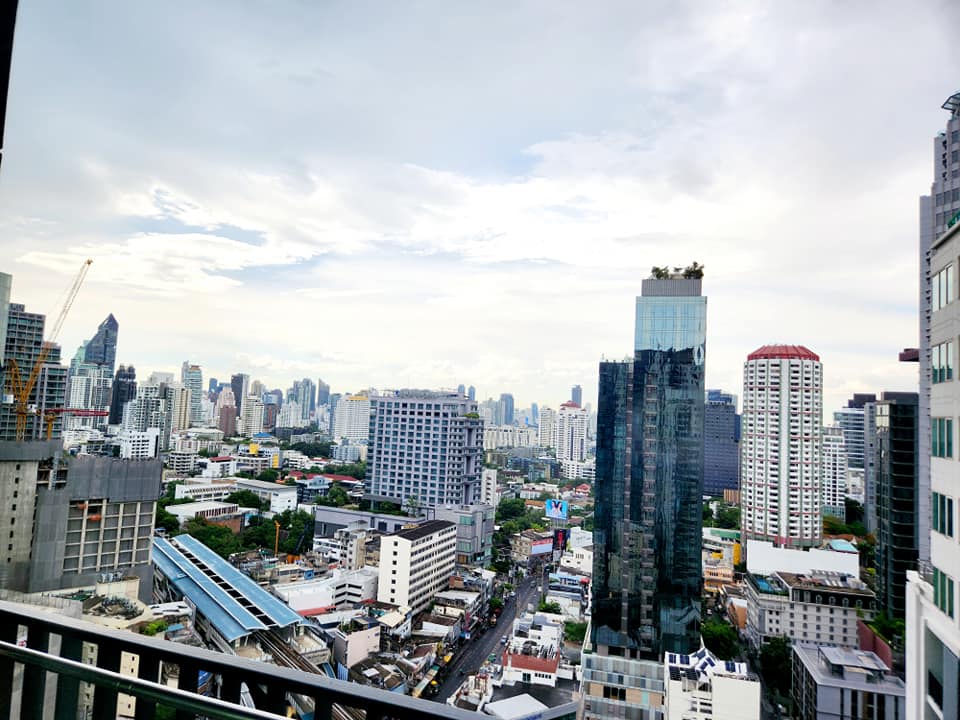 Siri at Sukhumvit (สิริ แอท สุขุมวิท)