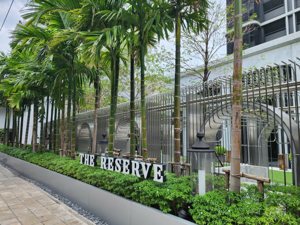 เช่า The Reserve Sathorn (เดอะ รีเซิร์ฟ สาทร) ชั้น 11 ขนาด  57 ตร.ม.  1 ห้องนอน 1 ห้องน้ำ 