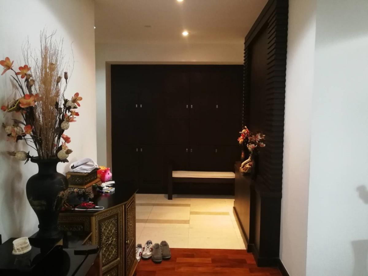 Wilshire Condominium Sukhumvit 22 for Sale Size 210 Sq.m. 3 Bed 3 Bath, with Maidroom