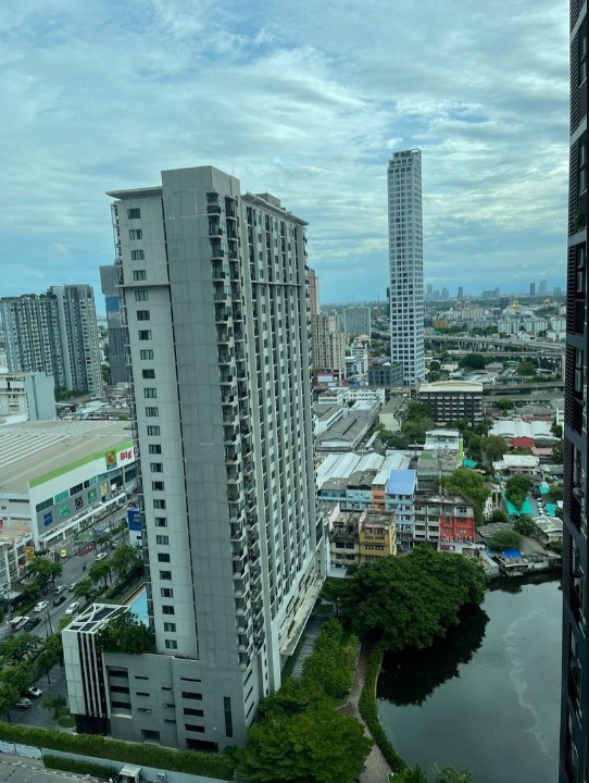 The Base Sukhumvit 77 (เดอะ เบส สุขุมวิท 77) 