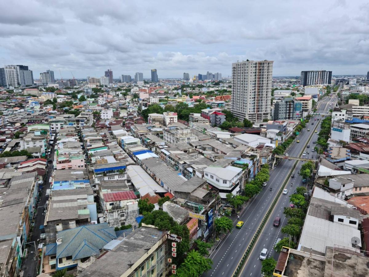 The Niche Taksin (เดอะ นิช ตากสิน)