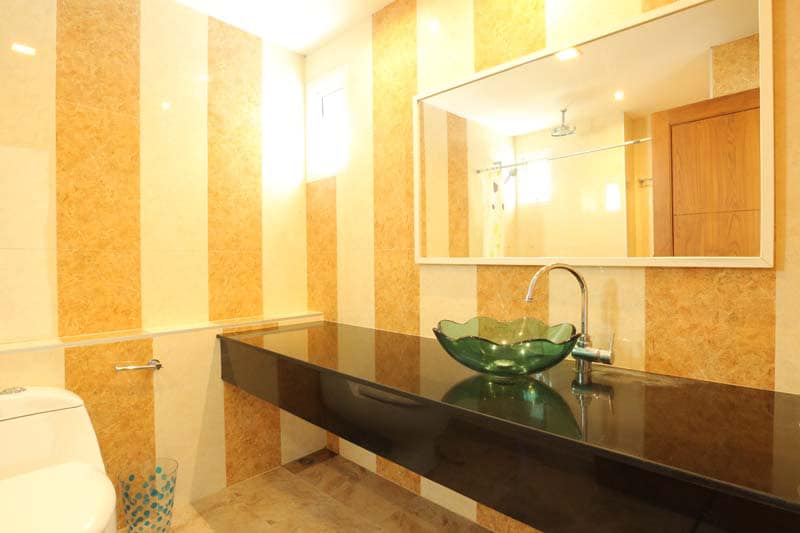 For RENT Condo Taksin size 170 sqm 7th Floor Near BTS Wongwiengyai Station (400m)