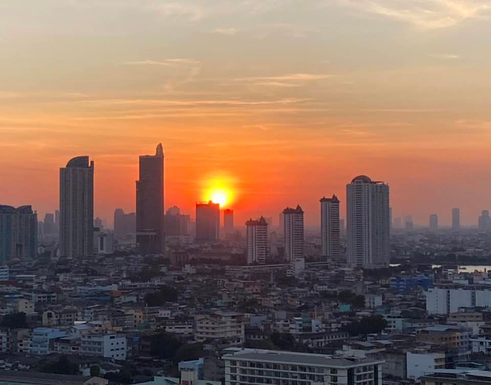 ขายคอนโด  1 ห้องนอน1 ห้องน้ำ ขนาด 40 ตร.ม.  The Parkland Taksin-Thapra Bangkok (เดอะ พาร์คแลนด์ ตากสิน-ท่าพระ) อาคาร B ชั้น 25 ใกล้ลิฟท์ วิวแม่น้ำเจ้าพระยา ห้องมุม BTS ตลาดพลู