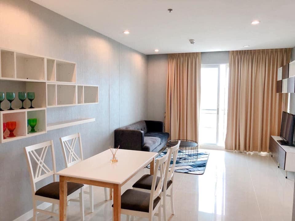 เช่าคอนโด  2 ห้องนอน 2 ห้องน้ำ  Circle Condominium (เซอร์เคิล คอนโดมิเนียม) เพชรบุรี 36 ขนาด 75 ตารางเมตร ชั้น 23  MRT เพชรบุรี  Airport Link มักกะสัน