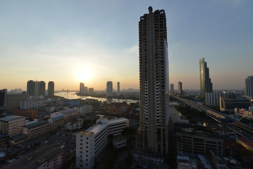  Rhythm Sathorn (ริทึ่ม สาทร)