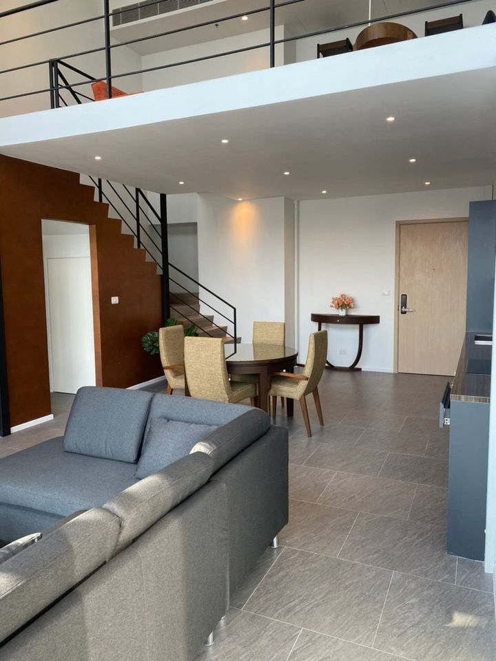 เช่าคอนโด duplex The Lofts Silom (เดอะ ลอฟท์ สีลม) 2 ห้องนอน 2 ห้องน้ำ ชั้น 29 ขนาด 127 ตรม