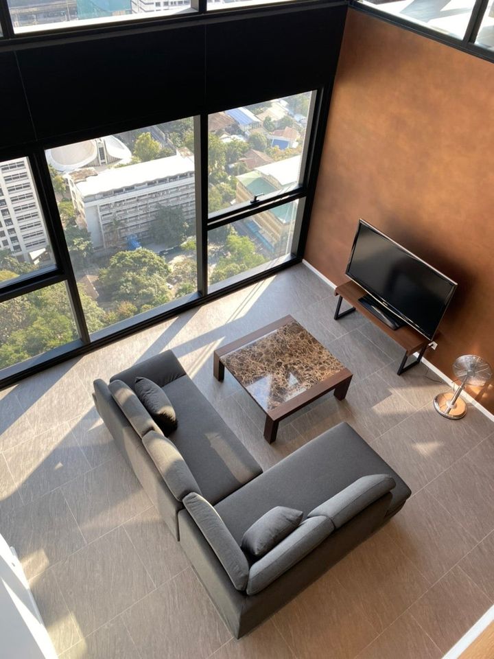 เช่าคอนโด duplex The Lofts Silom (เดอะ ลอฟท์ สีลม) 2 ห้องนอน 2 ห้องน้ำ ชั้น 29 ขนาด 127 ตรม