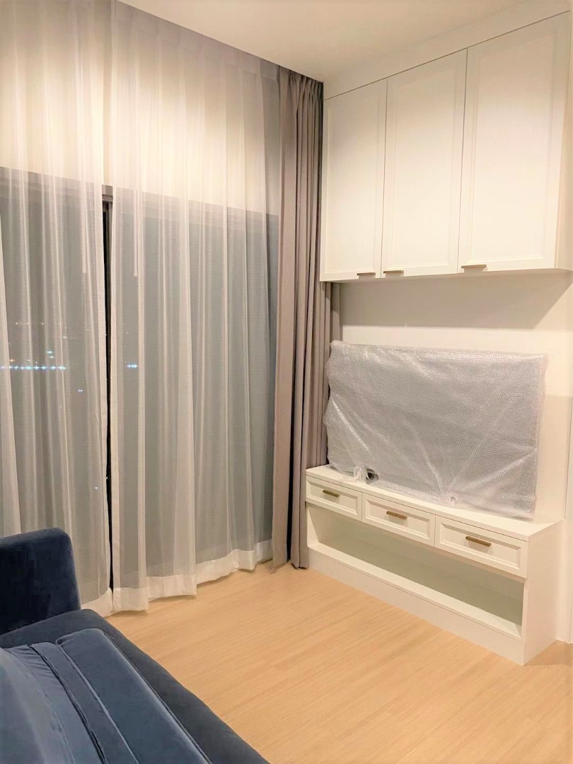 ห้องใหม่ เช่าคอนโด 1 ห้องนอน Whizdom Connect Sukhumvit ชั้น 40 ขนาด 49.30 ตร. ม. พร้อมเฟอร์นิเจอร์