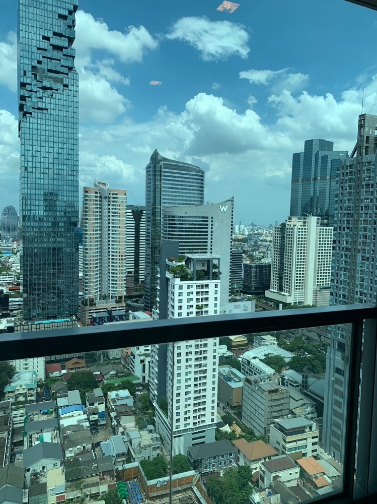 The Address Sathorn (ดิแอดเดรส สาทร)