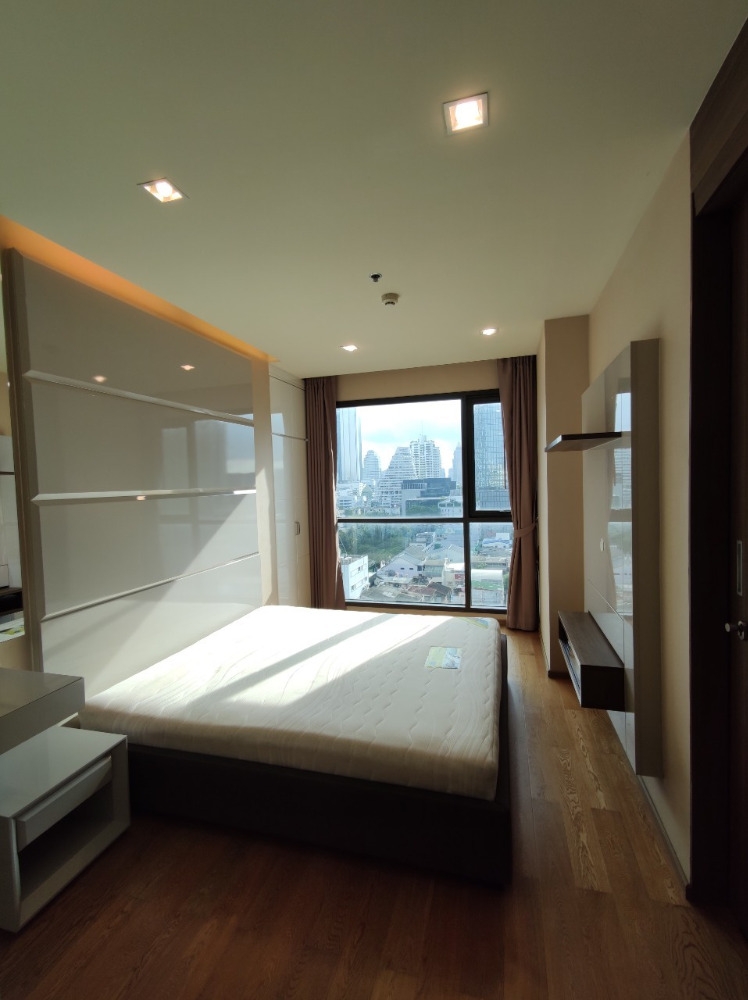 The Address Sathorn (ดิ แอดเดรส สาทร)