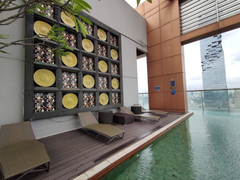 The Address Sathorn (ดิ แอดเดรส สาทร)