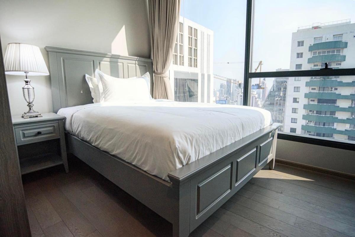 CELES Asoke (เซอเลส อโศก) ชั้น 38  Penthouse 