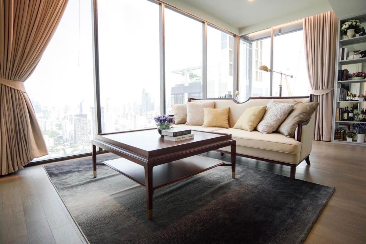 CELES Asoke (เซอเลส อโศก) ชั้น 38  Penthouse 