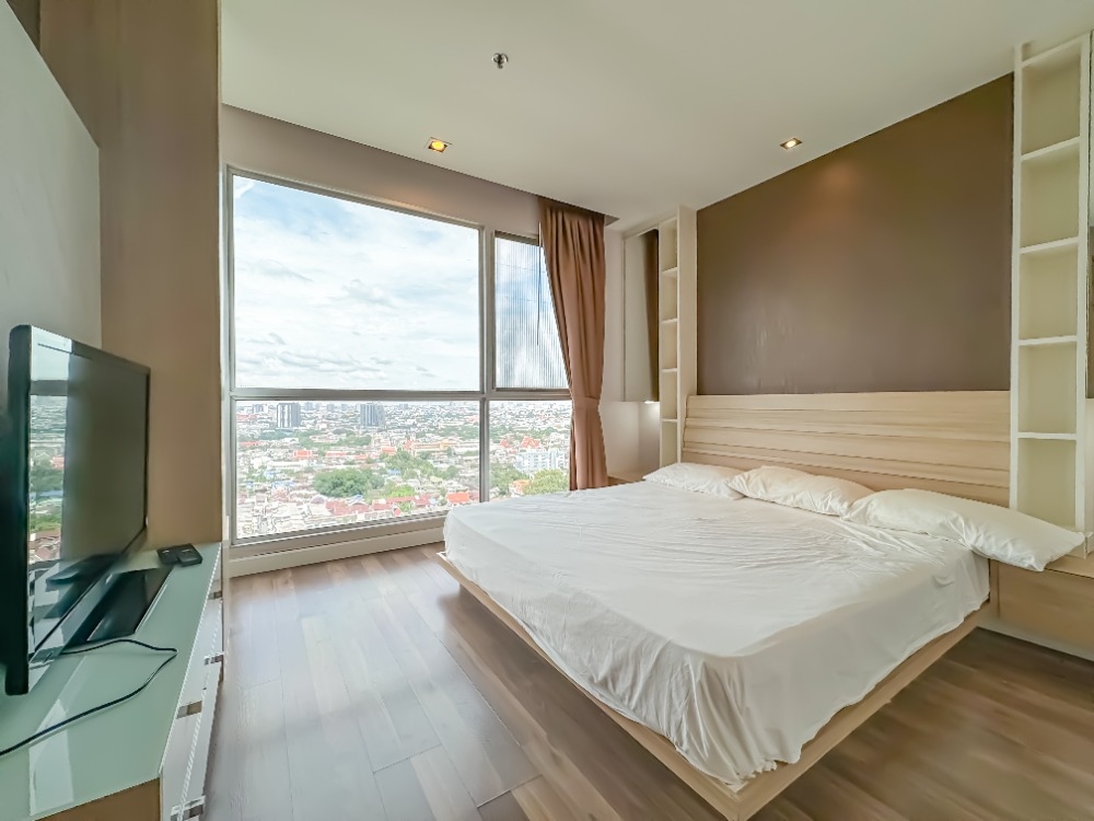 The Room Sathorn - Taksin (เดอะ รูม สาทร - ตากสิน) 