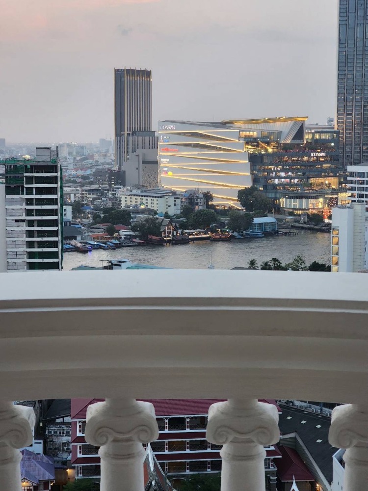 State Tower Condominium สเตท ทาวเวอร์ คอนโดมิเนียม ห้องแบบ Penthouses