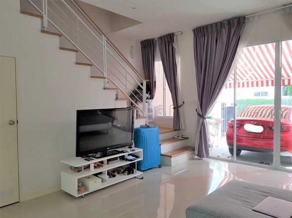 บ้านกลางเมือง สาทร ตากสิน 2 Baan Klang Muang Sathon-Taksin 2 **บ้านไม่มีเฟอร์นิเจอร์ **