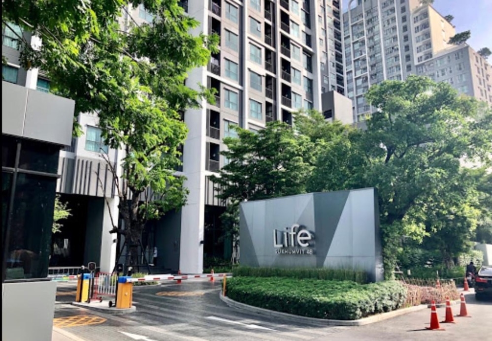 Life Sukhumvit 48 (ไลฟ์ สุขุมวิท 48)