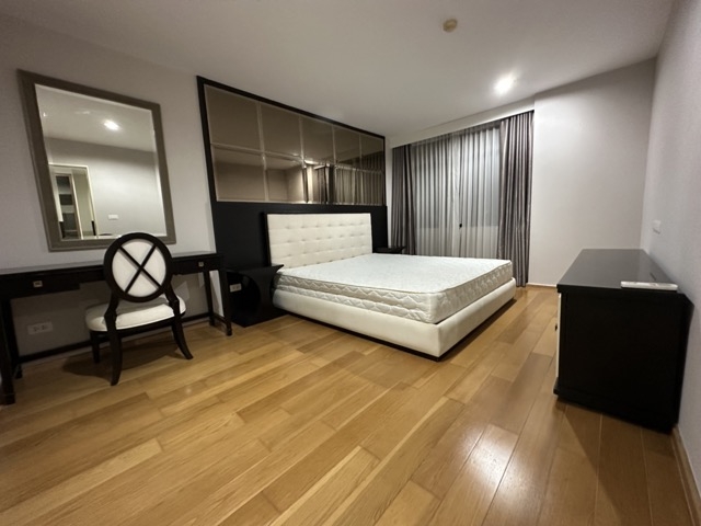 Pearl Residences Sukhumvit 24 (เพิร์ล เรสซิเดนท์ สุขุมวิท 24)