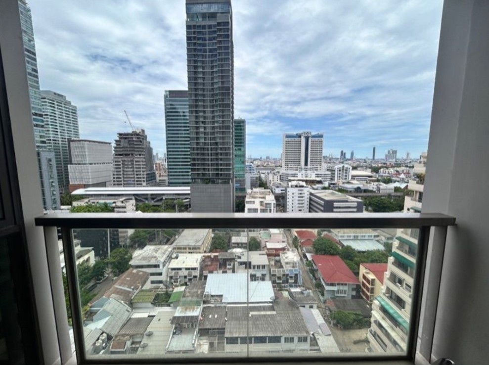 The Address Sathorn (ดิ แอดเดรส สาทร)